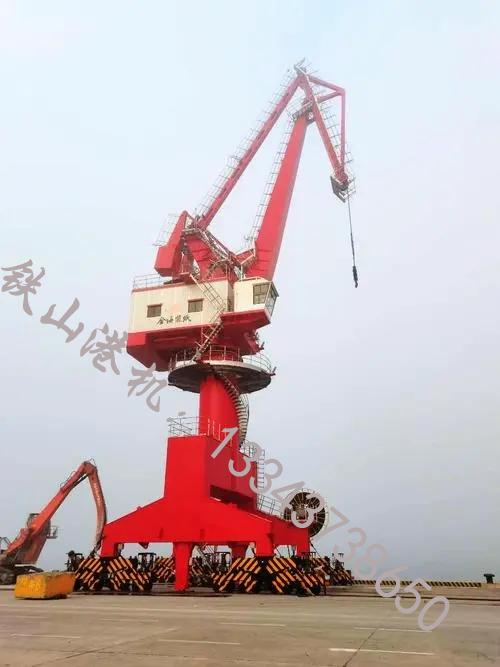 廣西梧州岸橋起重機廠家設備作業前要求