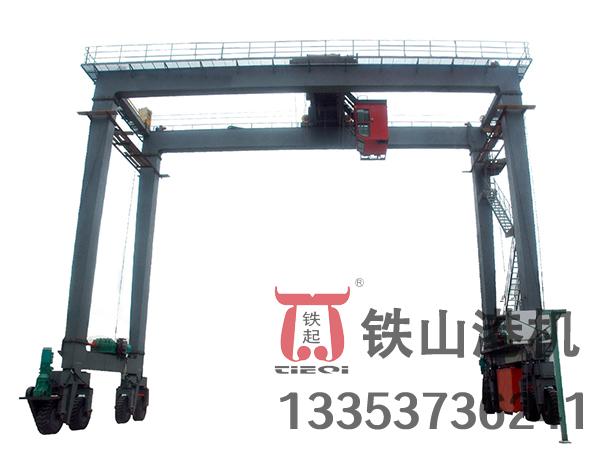 山東煙臺輪胎式集裝箱龍門吊廠家輪胎式集裝箱龍門吊跨箱作業特點