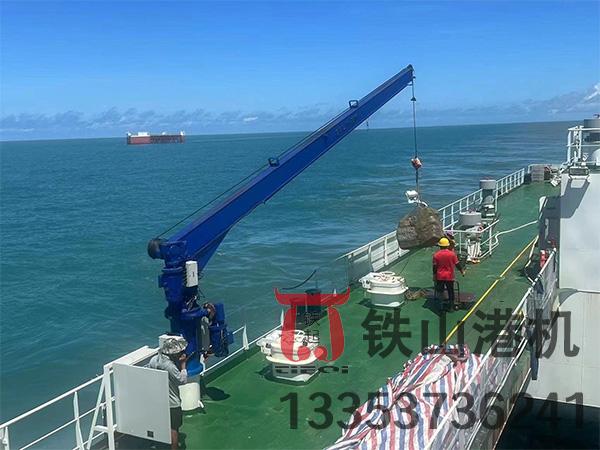 江蘇泰州甲板起重機(jī)廠家折疊式甲板起重機(jī)節(jié)省艙面空間快速收放設(shè)計